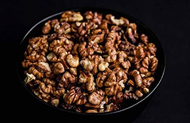 تصویر 1 از قیمت مغز گردو سیاه شده با کیفیت ارزان + خرید عمده