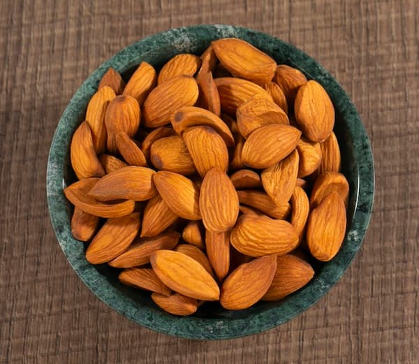 تصویر 1 از خرید و قیمت مغز بادام درشت + فروش عمده