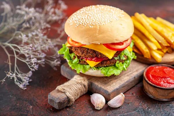 قیمت همبرگر کلاسیک گوشتیران + خرید باور نکردنی
