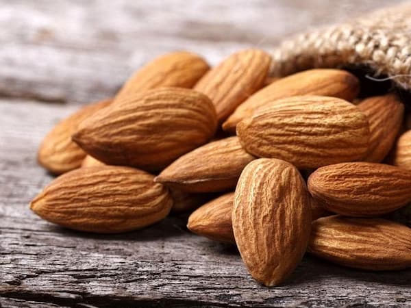 تصویر 3 از خرید بادام منقا ایرانی + قیمت فروش استثنایی