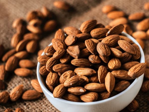 تصویر 2 از قیمت خرید بادام درجه یک صادراتی + فروش ویژه