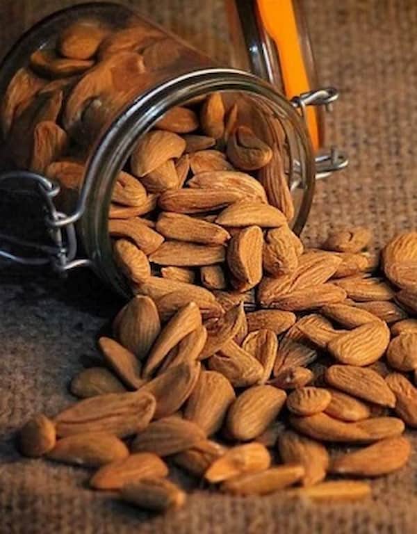تصویر 4 از خرید مغز بادام مشهد + قیمت فروش استثنایی