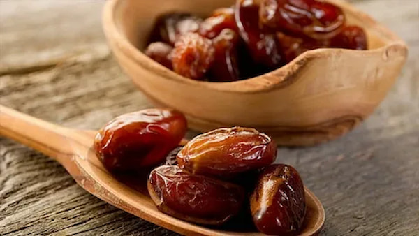 تصویر 4 از قیمت خرمای پیارم داراب با کیفیت ارزان + خرید عمده