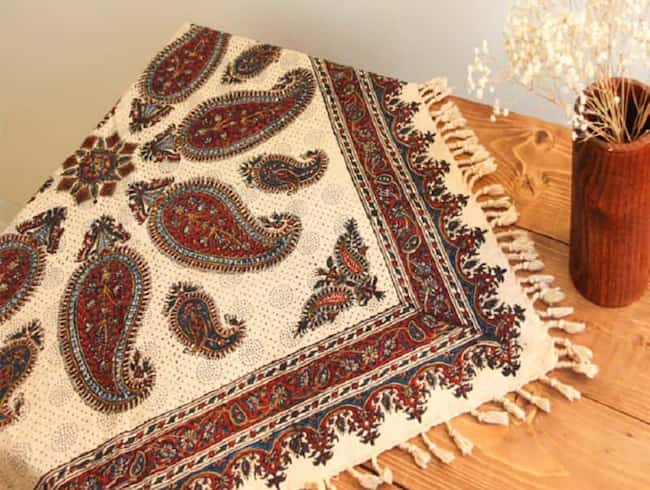 تولیدی رومیزی و سفره پارچه ای ترک