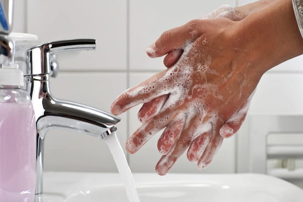 تصویر 5 از قیمت مایع دستشویی ضدعفونی کننده + خرید باور نکردنی