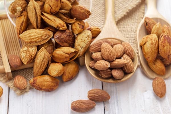 تصویر 1 از قیمت خرید مغز بادام درختی با فروش عمده