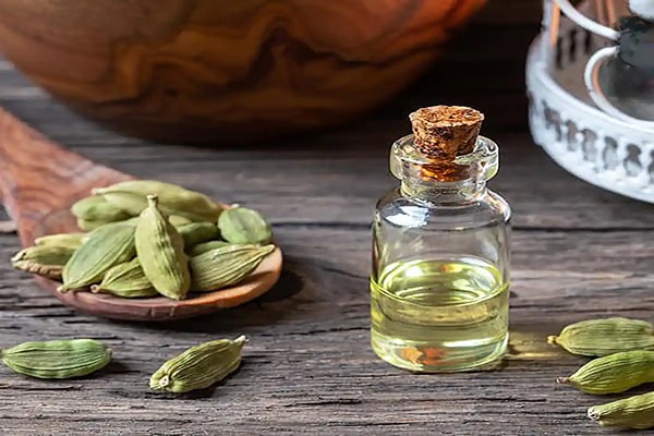 تصویر 2 از خرید و قیمت عرق هل اصل + فروش عمده