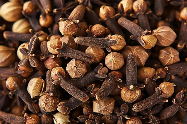 تصویر 1 از خرید و قیمت شربت عرق میخک + فروش عمده