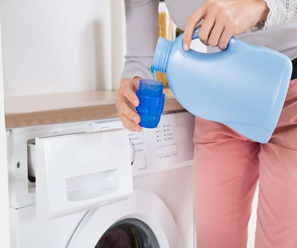 تصویر 4 از قیمت مایع لباسشویی لباس های سفید + خرید باور نکردنی