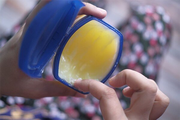 تصویر 4 از خرید و قیمت وازلین ضد التهاب + فروش عمده