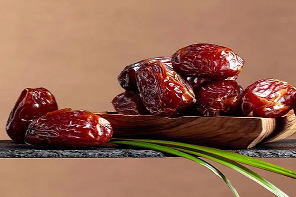تصویر 3 از قیمت خرما پیارم خاصویی + خرید باور نکردنی
