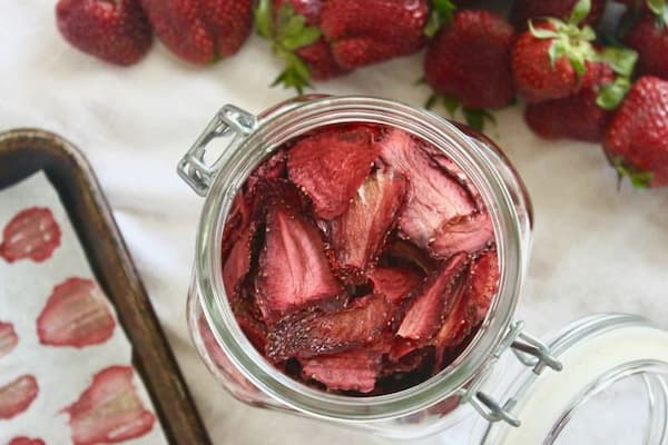 تصویر 1 از قیمت خرید میوه خشک توت فرنگی با فروش عمده
