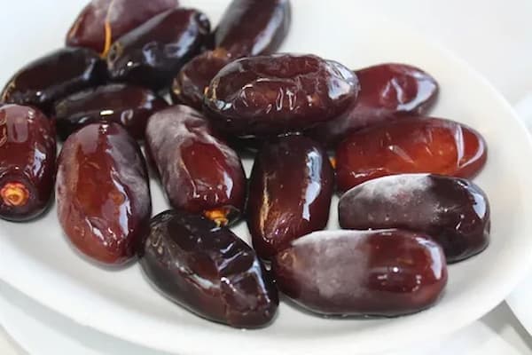 تصویر 1 از معرفی خرما خشک درشت  + بهترین قیمت خرید