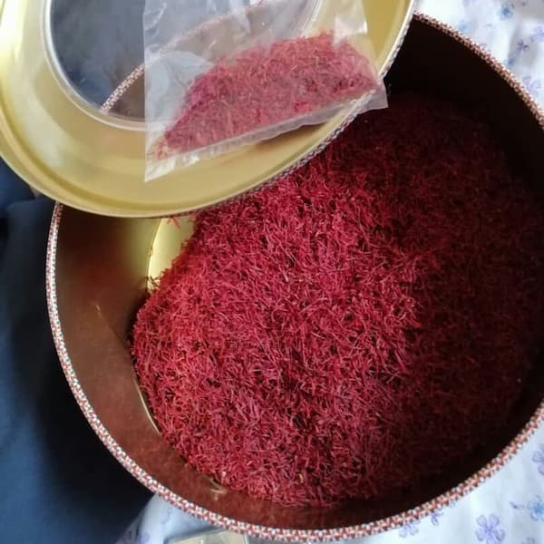 تصویر 2 از قیمت زعفران نگین اتویی + فروش ویژه