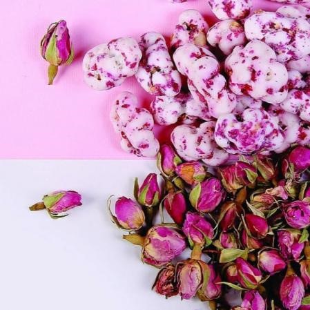 تصویر 5 از قیمت نقل گل محمدی + خرید باور نکردنی