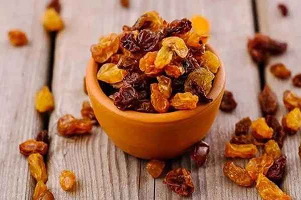تصویر 5 از قیمت کشمش طلایی کاشمر + خرید باور نکردنی