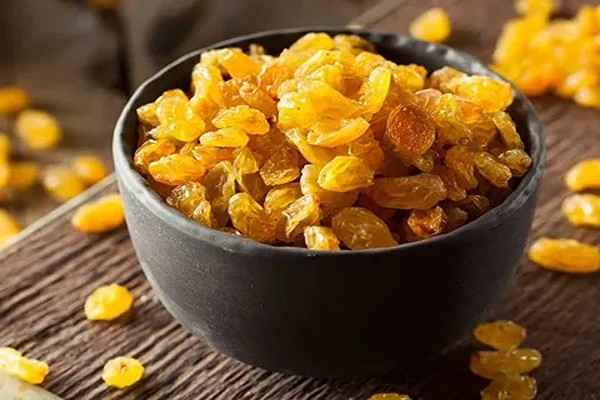 تصویر 2 از قیمت کشمش طلایی بناب + فروش ویژه