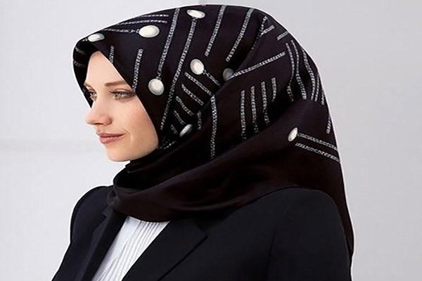 تصویر 4 از خرید و فروش روسری مشکی حاشیه دار با شرایط فوق العاده