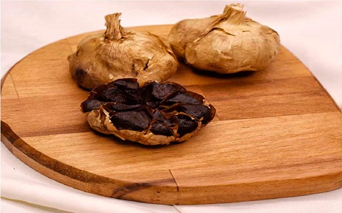 انواع سیر سیاه تولید شده با رعایت استاندارد های دقیق