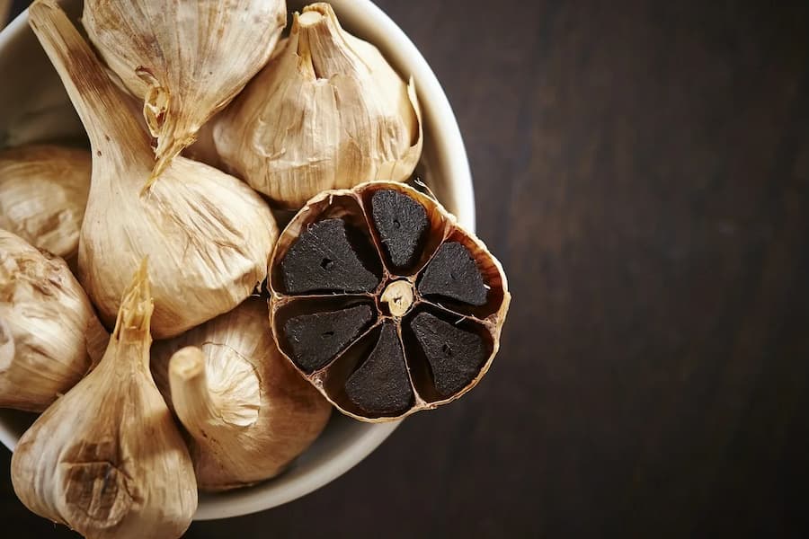 سیر سیاه آبادان برای استفاده روزانه و ترکیبات غذایی ویژه
