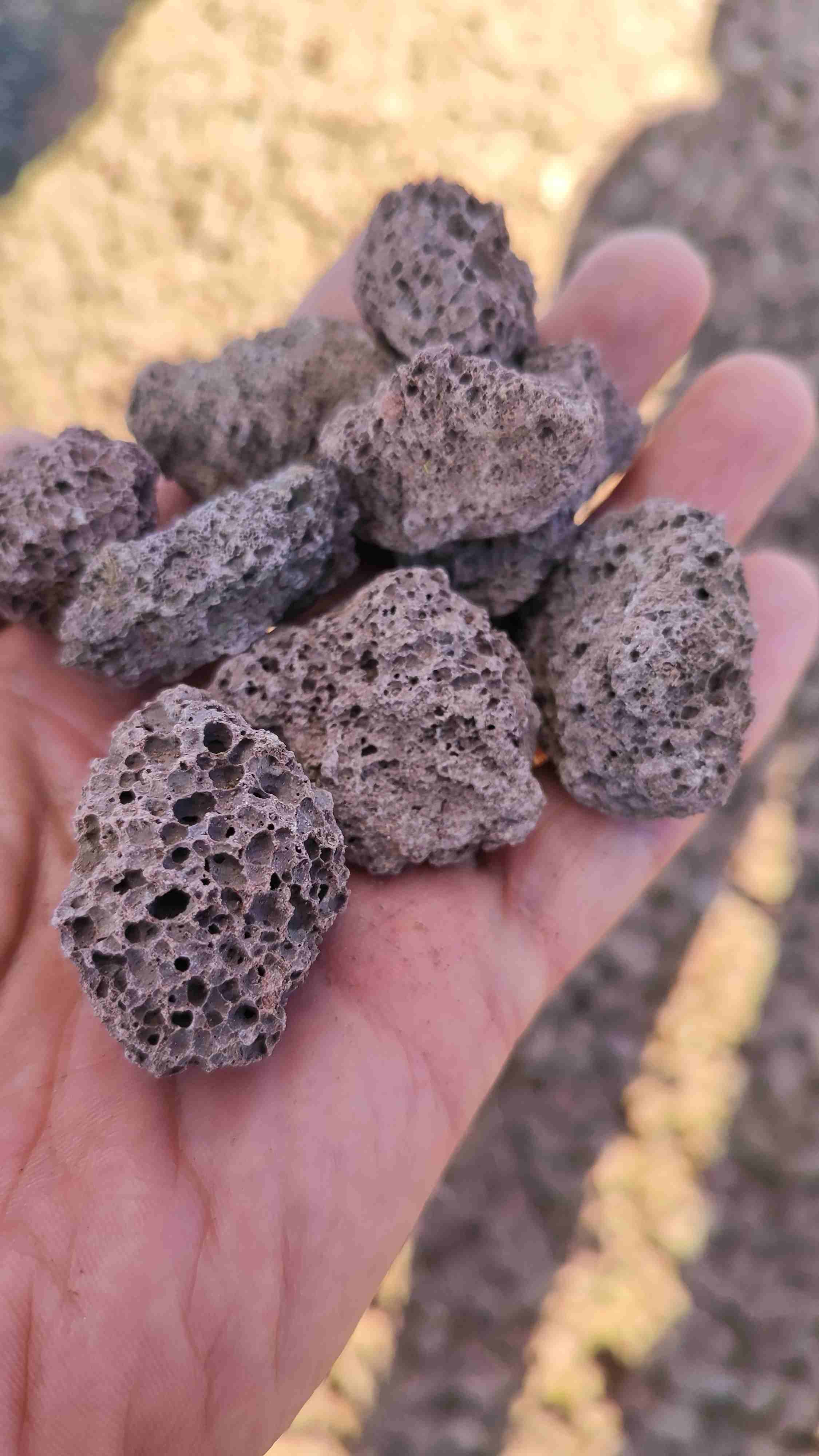 تصویر 1 از پوکه معدنی و صنعتی