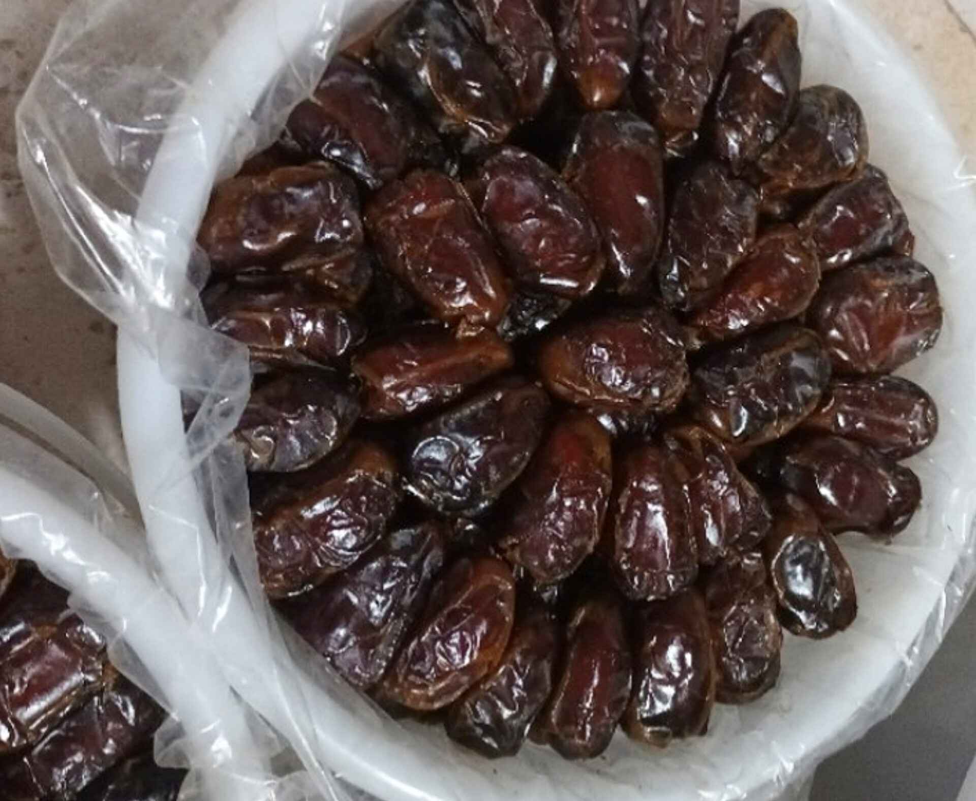 تصویر 5 از خرما کبکاب درجه یک تازه + فروش ویژه