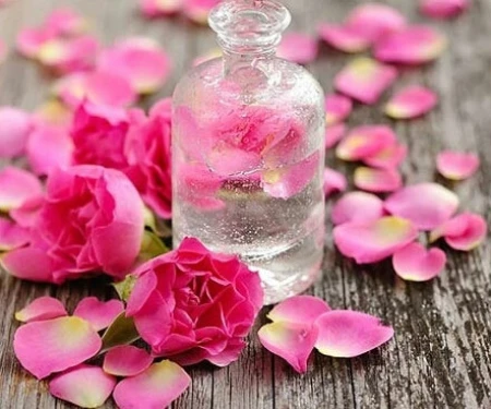 خرید گلاب ممتاز داراب