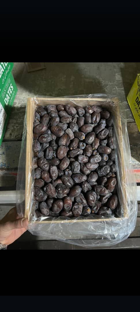 تصویر 2 از خرما کلوته بم طعم غنی و تازه