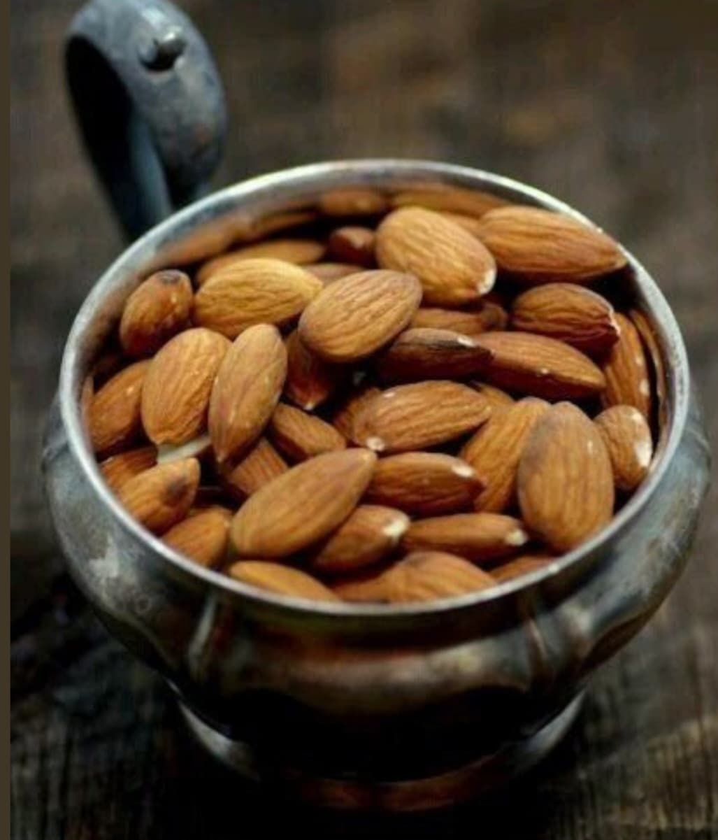 تصویر 1 از فروش عمده بادام درختی ارگانیک مرغوب