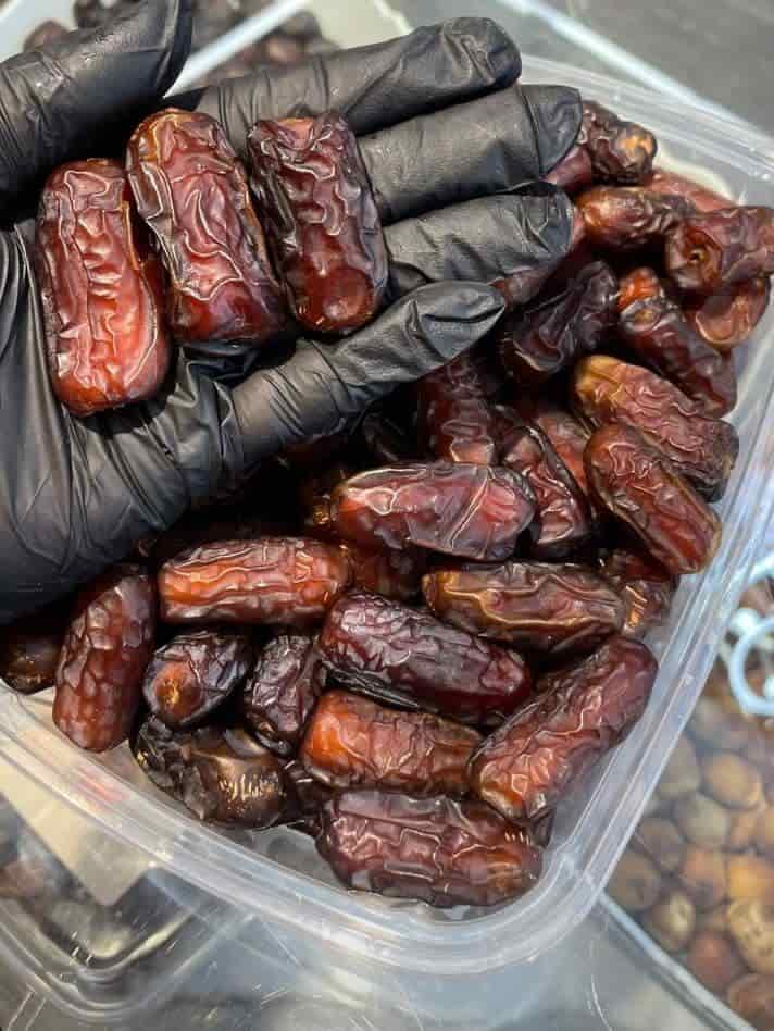 تصویر 4 از قیمت عمده خرما پیارم صادراتی