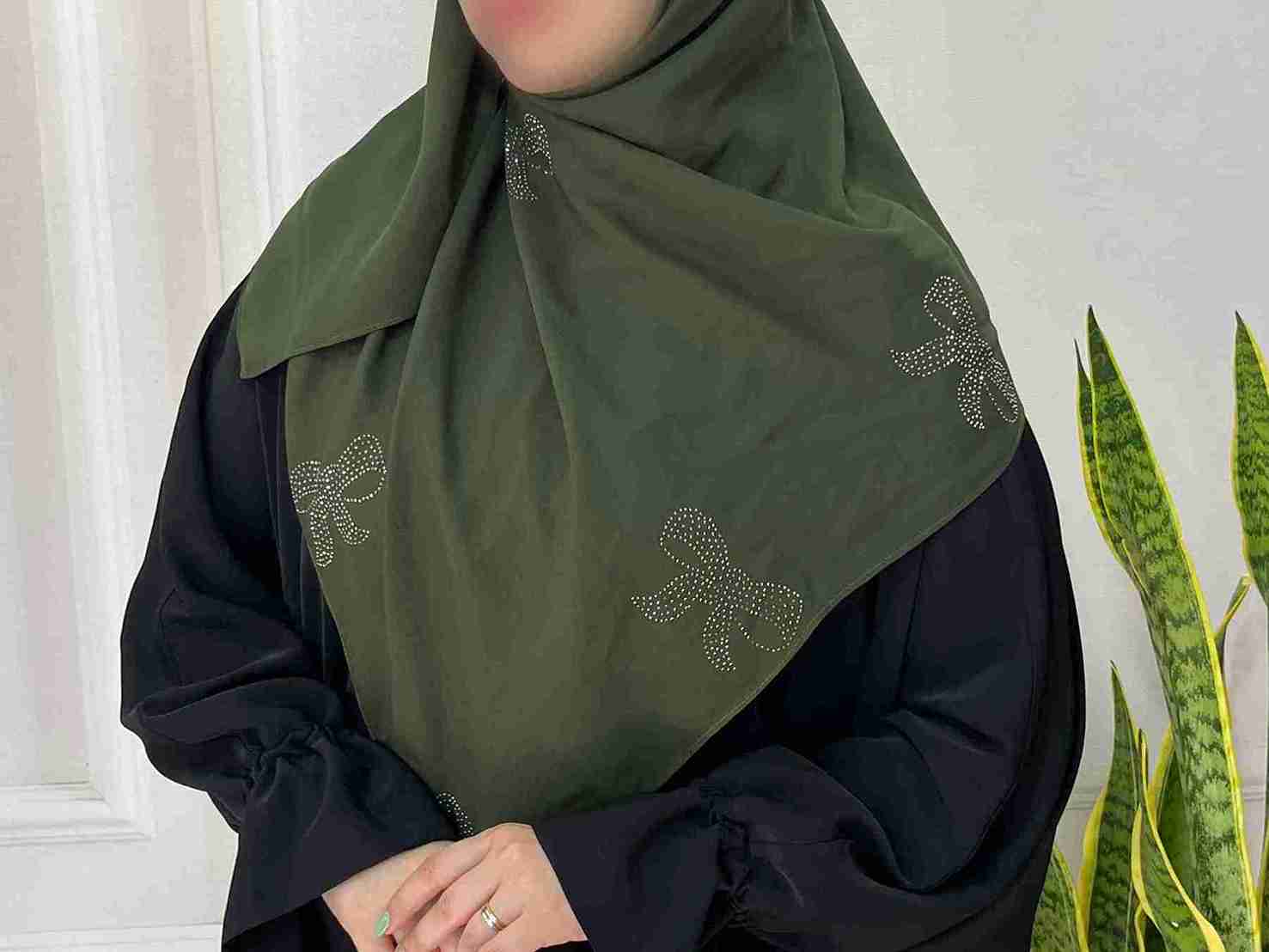تصویر 1 از خرید روسری کرپ حریر نگین دار + قیمت فروش استثنایی