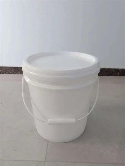 خرید عمده سطل 9 لیتری پلاستیکی