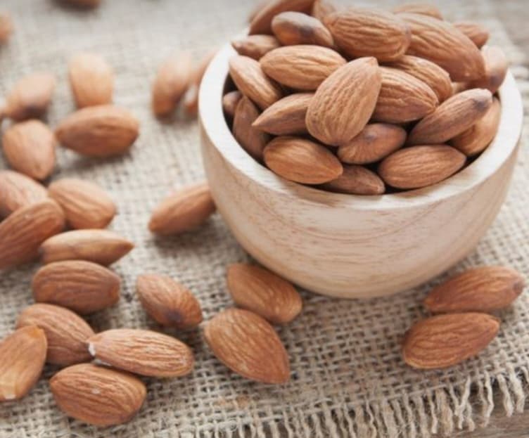 تصویر 1 از خرید مغز بادام درختی مرغوب و ارگانیک