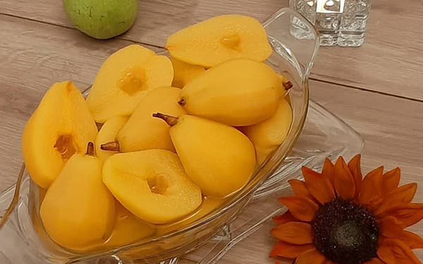 تصویر 1 از قیمت کمپوت گلابی خوش رنگ و خوش طعم