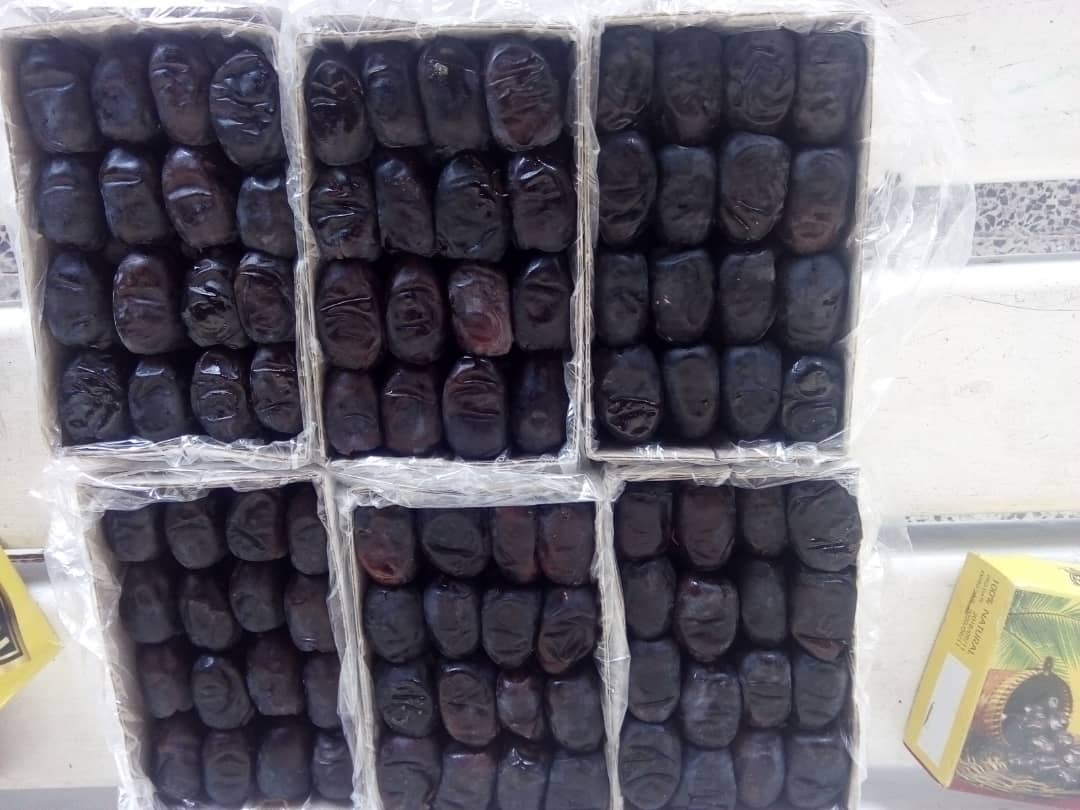 تصویر 1 از قیمت خرمای مضافتی صادراتی + فروش عمده