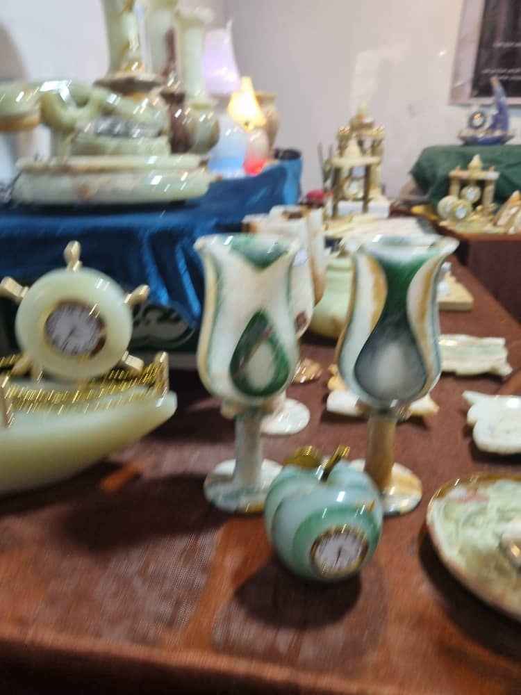 تصویر 3 از قیمت گلدان های سنگی + فروش ویژه