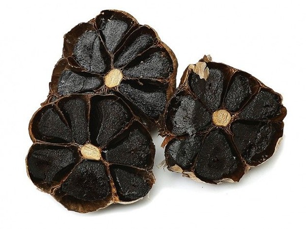 سیر سیاه ژاپنی فرآوری شده با تخمیر دقیق و کنترل‌ شده