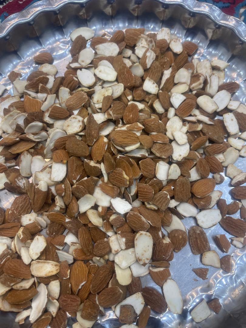 تصویر 1 از خرید بادام مخصوص شیرینی‌ پزی +قیمت استثنایی