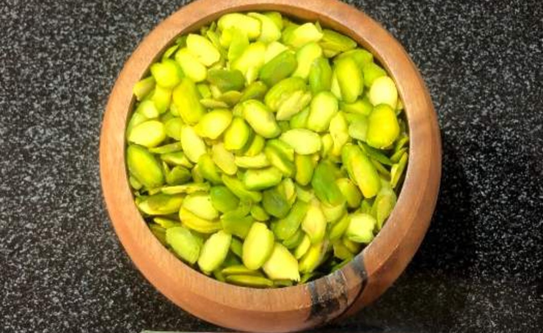 فروش عمده چیپس پسته ویژه بستنی و دسر