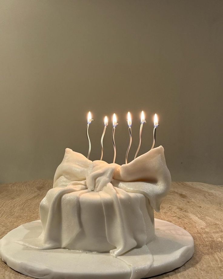 تصویر 1 از خرید ارزان و به صرفه  پارافین  جامد  ۱ تا ۵ درصد مخصوص شمع