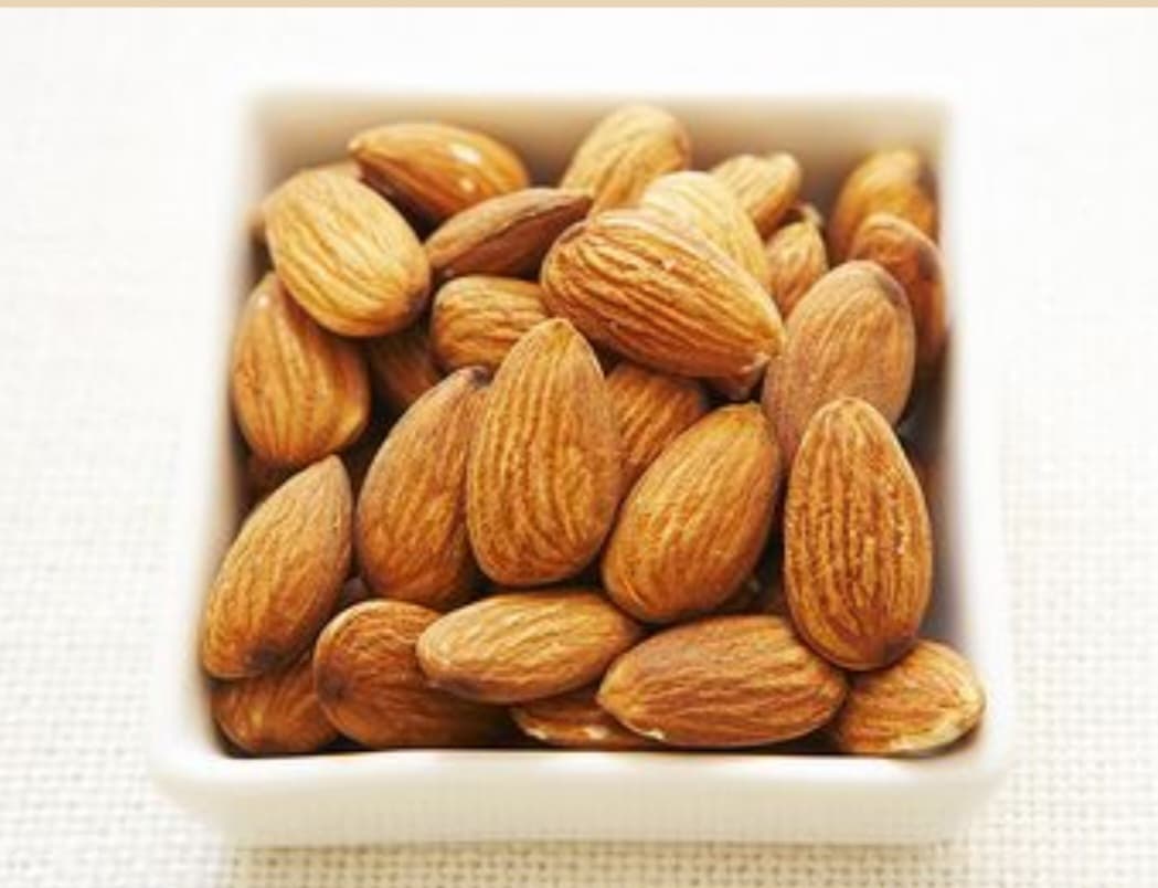 تصویر 1 از فروش مغز بادام ارگانیک ایرانی + قیمت خرید