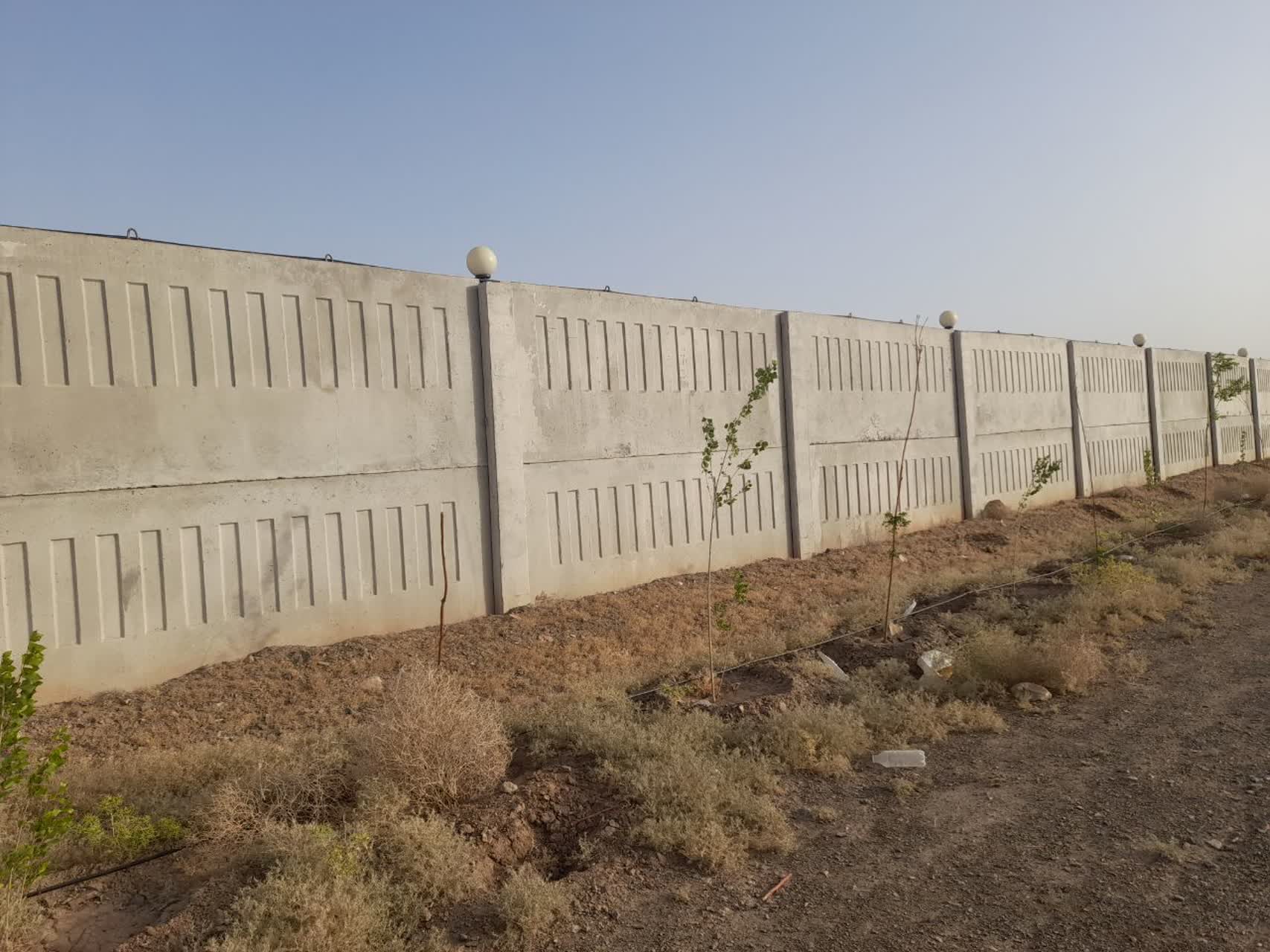 تصویر 3 از قیمت دیوار بتنی پیش ساخته محوطه