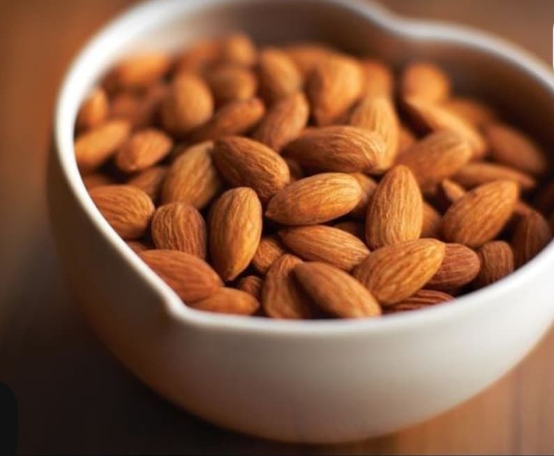 تصویر 5 از خرید مغز  بادام سنگی A + قیمت عمده