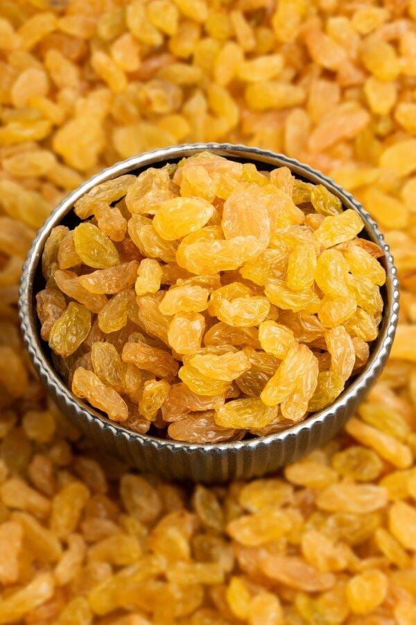 خرید کشمش طلایی آذربایجان + فروش عمده