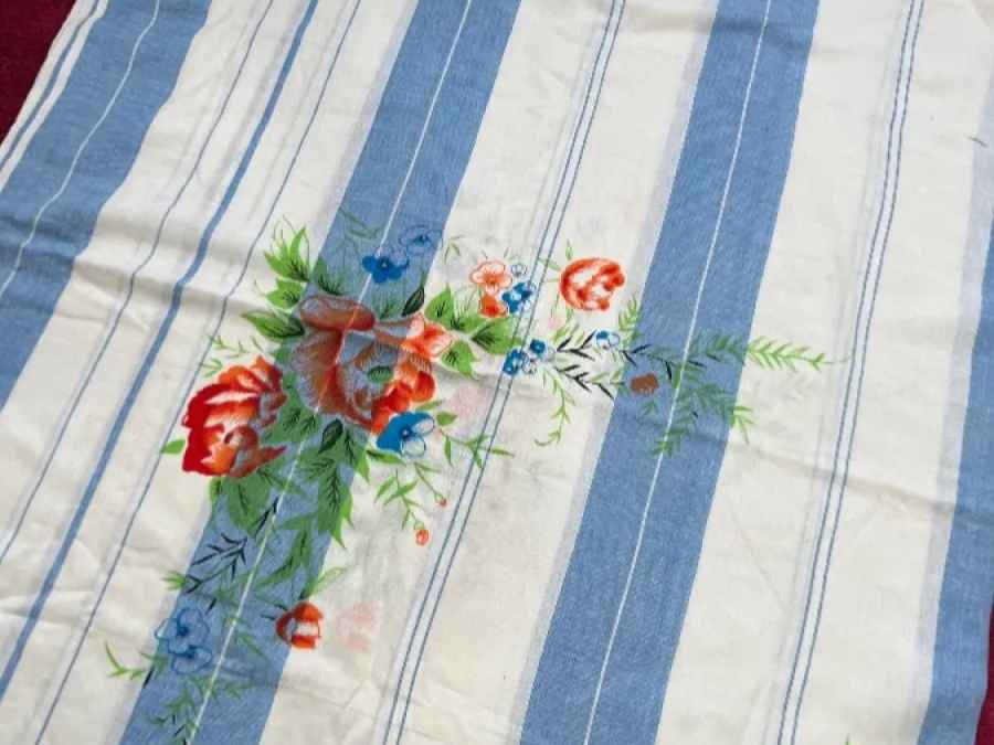 تصویر 1 از فروش ملحفه های قدیمی همراه با قیمت ویژه