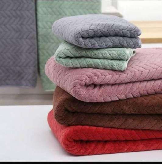 تصویر 2 از قیمت ارزان و باکیفیت و به صرفه حوله حمام پولیشی و با آبگیری عالی + عمده