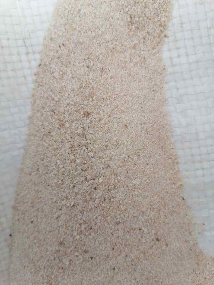 تصویر 1 از فروش ماسه سیلیسی مخصوص چمن مصنوعی با قیمت مناسب
