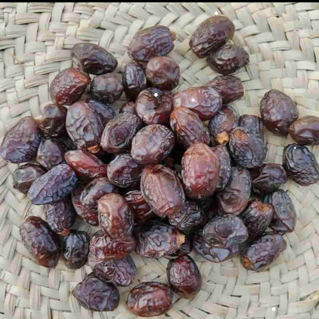 خرید خرما خنیزی درجه یک + قیمت ویژه