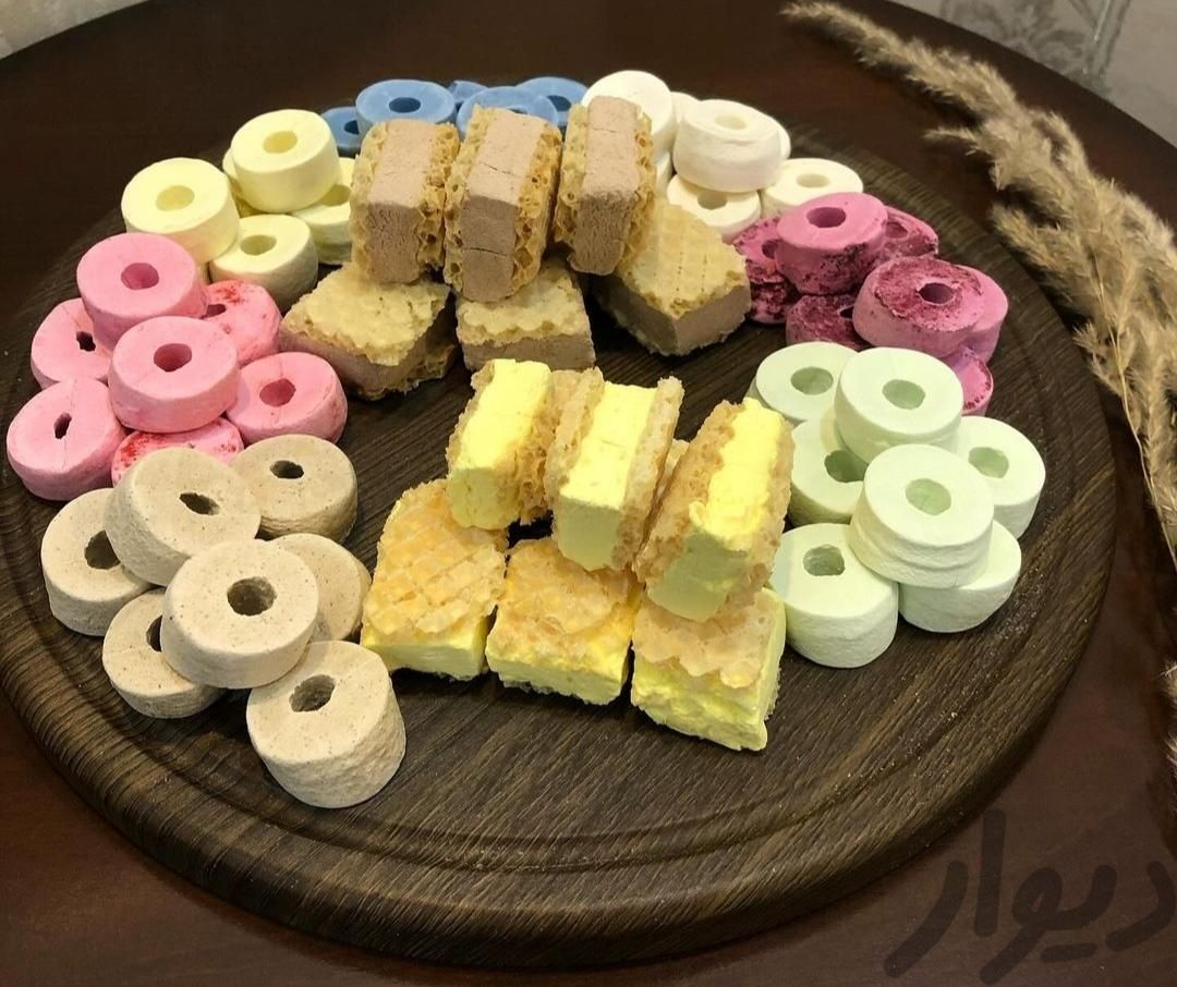 بستنی خشک وارداتی کریستالی نرم با حمل آسان