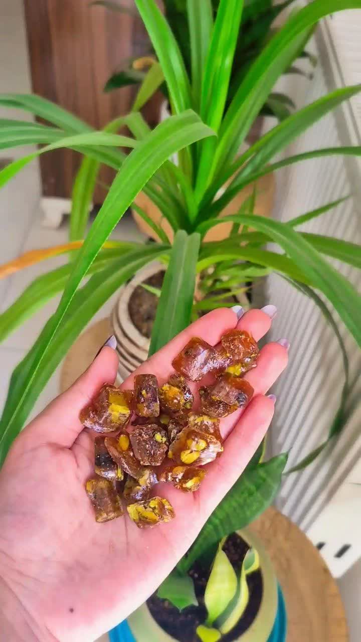 تصویر 1 از فروش عمده آبنبات پسته ای با شکر قهوه ای